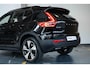 Volvo XC40 Recharge Single Motor Plus Trekhaak | Adaptive Cruise Control Met Stuurhulp | Verwarmbare Voorstoelen | Stuurwielverwarming | Draadloos Telefoon Opladen | Apple CarPlay/Android Auto | 2-Zone Electronic Climate Control | Google Services | 19 Inch Velgen