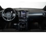 Volvo XC40 Recharge Single Motor Plus Trekhaak | Adaptive Cruise Control Met Stuurhulp | Verwarmbare Voorstoelen | Stuurwielverwarming | Draadloos Telefoon Opladen | Apple CarPlay/Android Auto | 2-Zone Electronic Climate Control | Google Services | 19 Inch Velgen