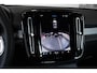 Volvo XC40 Recharge Single Motor Plus Trekhaak | Adaptive Cruise Control Met Stuurhulp | Verwarmbare Voorstoelen | Stuurwielverwarming | Draadloos Telefoon Opladen | Apple CarPlay/Android Auto | 2-Zone Electronic Climate Control | Google Services | 19 Inch Velgen
