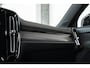 Volvo XC40 Recharge Single Motor Plus Trekhaak | Adaptive Cruise Control Met Stuurhulp | Verwarmbare Voorstoelen | Stuurwielverwarming | Draadloos Telefoon Opladen | Apple CarPlay/Android Auto | 2-Zone Electronic Climate Control | Google Services | 19 Inch Velgen