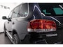 Volkswagen Touareg 6.0 W12 Btw auto, Fiscale waarde € 22.000,- (€ 20.619.83 Ex B.T.W) DEALER AUTO
