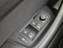 Volkswagen Passat Variant 1.4 TSI DSG6 GTE Business Automaat / Pack Adventure / Trekgewicht 1600 kg / Elektrisch wegklapbare trekhaak / Glazen schuif- en kanteldak / Elektrische achterklep / Achteruitrijcamera / Keyless Entry/Start / Stoelverwarming /