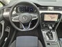 Volkswagen Passat Variant 1.4 TSI DSG6 GTE Business Automaat / Pack Adventure / Trekgewicht 1600 kg / Elektrisch wegklapbare trekhaak / Glazen schuif- en kanteldak / Elektrische achterklep / Achteruitrijcamera / Keyless Entry/Start / Stoelverwarming /