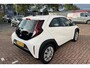Toyota Aygo X 1.0 VVT-i MT Play | camera achter| Apple Carplay | Lane assist | Automatisch dimmend Grootlicht |