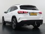 Mercedes-Benz GLA 200 AMG Business Solution | Panorama - Schuifdak | Trekhaak Wegklapbaar | Sfeerverlichting | Achteruitrij Camera | Stoelverwarming Voor | DAB+ Radio