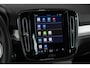 Volvo XC40 B4 Plus Dark | Verwarmde Voorstoelen+Stuurwiel | Verwarmde voorruit | Semi-Elektrische Trekhaak | Harman Kardon Premium Audio | Apple Carplay / Android Auto | Electrisch bedienbare voorstoelen | Google infotaiment