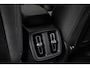 Volvo XC40 B4 Plus Dark | Verwarmde Voorstoelen+Stuurwiel | Verwarmde voorruit | Semi-Elektrische Trekhaak | Harman Kardon Premium Audio | Apple Carplay / Android Auto | Electrisch bedienbare voorstoelen | Google infotaiment