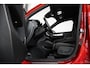 Volvo XC40 B4 Plus Dark | Verwarmde Voorstoelen+Stuurwiel | Verwarmde voorruit | Semi-Elektrische Trekhaak | Harman Kardon Premium Audio | Apple Carplay / Android Auto | Electrisch bedienbare voorstoelen | Google infotaiment