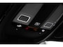 Volvo XC40 B4 Plus Dark | Verwarmde Voorstoelen+Stuurwiel | Verwarmde voorruit | Semi-Elektrische Trekhaak | Harman Kardon Premium Audio | Apple Carplay / Android Auto | Electrisch bedienbare voorstoelen | Google infotaiment