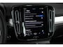 Volvo XC40 B4 Plus Dark | Verwarmde Voorstoelen+Stuurwiel | Verwarmde voorruit | Semi-Elektrische Trekhaak | Harman Kardon Premium Audio | Apple Carplay / Android Auto | Electrisch bedienbare voorstoelen | Google infotaiment
