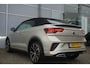 Volkswagen T-Roc Cabrio 1.5 TSI 150pk DSG R-Line | Stoelverwarming | Dodehoekdetectie | IQ Light