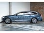 Volvo V90 T8 Automaat AWD Inscription | Panoramadak| Interieur Voorverwarming| Electrisch Bedienbare Voorstoelen| Adaptieve Cruise Control| Blind Spot | Semi Electrische Trekhaak| Alarmklasse 3| Parkeer Camera.