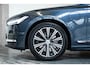 Volvo V90 T8 Automaat AWD Inscription | Panoramadak| Interieur Voorverwarming| Electrisch Bedienbare Voorstoelen| Adaptieve Cruise Control| Blind Spot | Semi Electrische Trekhaak| Alarmklasse 3| Parkeer Camera.
