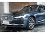 Volvo V90 T8 Automaat AWD Inscription | Panoramadak| Interieur Voorverwarming| Electrisch Bedienbare Voorstoelen| Adaptieve Cruise Control| Blind Spot | Semi Electrische Trekhaak| Alarmklasse 3| Parkeer Camera.