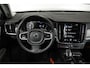 Volvo V90 T8 Automaat AWD Inscription | Panoramadak| Interieur Voorverwarming| Electrisch Bedienbare Voorstoelen| Adaptieve Cruise Control| Blind Spot | Semi Electrische Trekhaak| Alarmklasse 3| Parkeer Camera.