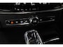 Volvo V90 T8 Automaat AWD Inscription | Panoramadak| Interieur Voorverwarming| Electrisch Bedienbare Voorstoelen| Adaptieve Cruise Control| Blind Spot | Semi Electrische Trekhaak| Alarmklasse 3| Parkeer Camera.