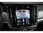 Volvo V90 T8 Automaat AWD Inscription | Panoramadak| Interieur Voorverwarming| Electrisch Bedienbare Voorstoelen| Adaptieve Cruise Control| Blind Spot | Semi Electrische Trekhaak| Alarmklasse 3| Parkeer Camera.