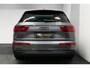 Audi Q7 3.0 TDI e-tron quattro Sport / Orig. Nederlands / S-Line ex- & interieur / Panoramadak / Luchtvering / Elektr. verstelbare voorstoelen (links met memory) / Bose Sound System / Rondomzichtcamera / Sfeerverlichting / Servosluiting - Softclose / Stoelverwarming / Matrix LED / Stuurwielverwarming / HUD / Apple Carplay - Android Auto / Dodehoek detectie / Elektr. verstelbaar stuurkolom / Elektr. wegklapbare trekhaak