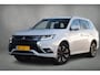 Mitsubishi Outlander 2.0 PHEV Instyle+ | Trekhaak | Leer | Schuifdak | Stuur- en Stoelverwarming