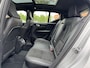 Volvo XC40 2.0 T4 R-Design NL-Auto, Veel Opties! | Trekhaak Uitklapbaar | Panoramadak | Stuur- + Stoelverwarming | Geheugenstoel | Blind Spot | All Season Banden | Rijklaarprijs!