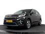 Kia e-Niro DynamicLine 64 kWh - SOH 97,7% - Apple CarPlay/Android Auto - Achteruitrijcamera - Adaptieve Cruise Control - Navigatie - Climate Control - Fabrieksgarantie tot 04-2029