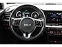 Kia e-Niro DynamicLine 64 kWh - SOH 97,7% - Apple CarPlay/Android Auto - Achteruitrijcamera - Adaptieve Cruise Control - Navigatie - Climate Control - Fabrieksgarantie tot 04-2029