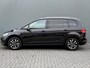 Volkswagen Touran BWJ 2020 2.0 150 PK TDI SCR Highline Business R 7p NIEUW BINNEN!