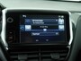 Peugeot 2008 1.2 PureTech Urban Cross 111PK - Climate control - Cruise control - 17 inch LM velgen - Trekhaak - 12 maanden garantie