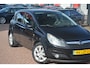 Opel Corsa 1.4-16V '111' Edition | Airco | Cruise-control | PDC | LMV | NL auto!! | Nederlandse auto 1e eigenaar laatste beurt bij 86737 km pdc airco lmv cv