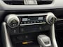 Toyota RAV4 2.5 HYBRID BI-TONE APPLE/ANDROID 360°CAM JBL-AUDIO PARK-SENSOREN CAMERA STOEL/STUURVERWARMING EL-ACHTERKLEP