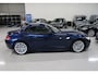 BMW Z4 Roadster sDrive20i Executive Sportstoelen Leer Airco Cruise Control 18 inch Sportvelgen M-Sportstuur Boekjes Stoelverwarming Bluetooth Diepzeeblauw metallic PDC Nette staat