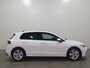 Volkswagen Golf 1.0 eTSI Life Business NAVI/DIG.COCKPIT/LED/CLIMA/LMV