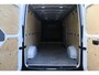 Volkswagen Crafter 35 2.0 TDI L5H3 Trendline 2018 Carplay | Cruise control | Airco | Navigatie | Camera | DAB+ | PDC | Elektrische ramen + spiegels | Ergocomfort