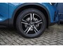 Volvo XC40 2.0 B4 Plus Dark | Trekhaak | Harman/kardon audio | Pilot assist | All season banden