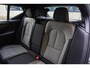 Volvo XC40 2.0 B4 Plus Dark | Trekhaak | Harman/kardon audio | Pilot assist | All season banden