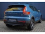 Volvo XC40 2.0 B4 Plus Dark | Trekhaak | Harman/kardon audio | Pilot assist | All season banden