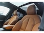 Volvo EX40 Single Motor Extended Range Ultra | Trekhaak | Lederen bekleding | Pixel LED | All seasonbanden | 360 camera | Pilot Assist