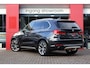 BMW X5 xDrive40e High Executive | Origineel NL | Panoramadak | HUD | ACC | Trekhaal | Leder | Harman/Kardon | 360° Camera |