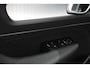 Volvo XC40 1.5 T3 163 pk Automaat Momentum | Navigatie | Apple Carplay / Android Auto | Parkeersensor achter | Adaptive Cruise Control | Virtual Cockpit | Stoelverwarming | LED kop- en mistlampen | Sensus Connect met High Performance Sound | Inductielader | Lane Assist