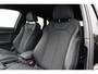 Audi Q3 35 TFSI 150 pk S-tronic S Edition / S-Line | Navigatie | Stoelverwarming | Parkeersensoren voor/achter