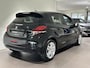 Peugeot 208 1.2 PureTech Signature | Parkeersensoren | Navigatie