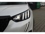 Peugeot 2008 1.2 GT Pack Automaat | incl. 12 maanden garantie | Trekhaak | LED | 18" velgen | DAB+ | Focal Audio System | Keyless entry + start | Grootlicht assist | Sfeerverlichting | Stoelverwarming | Adaptive cruise control | Schakelflippers | Lane assist | Panoramadak | Zwarte hemel | Navigatie |