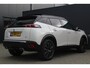 Peugeot 2008 1.2 GT Pack Automaat | incl. 12 maanden garantie | Trekhaak | LED | 18" velgen | DAB+ | Focal Audio System | Keyless entry + start | Grootlicht assist | Sfeerverlichting | Stoelverwarming | Adaptive cruise control | Schakelflippers | Lane assist | Panoramadak | Zwarte hemel | Navigatie |