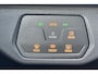 Volkswagen ID.4 Pro 77 kWh Nederlandse Auto / Eerste Eigenaar / 19 inch zomerset en 20 inch winterset / Standkachel / Stoel en stuurverwarming / Parkeercamera / Parkeersensoren / Apple Car Play / Navigatie