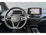 Volkswagen ID.4 Pro 77 kWh Nederlandse Auto / Eerste Eigenaar / 19 inch zomerset en 20 inch winterset / Standkachel / Stoel en stuurverwarming / Parkeercamera / Parkeersensoren / Apple Car Play / Navigatie