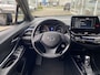 Toyota C-HR 1.8 Hybrid Business Plus / Automaat / Adaptieve Cruise-Control / Climate-Control / Apple-Carplay & Android-Auto / Keyless / LED / Dodehoek-Detectie / DAB Radio-Bluetooth / Getint-Glas / Armsteun V+A / PDC V+A met Camera / 18'' LMV / ENZ.