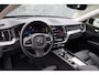 Volvo XC60 2.0 T6 Plug-in hybrid AWD Ultra Dark | Adaptive Cruise Control | Intellisafe Surround | 360 Camera | Elektr. verstelbare voorstoelen + geheugen | Stoelverwarming voor + achter | Verwarmd stuurwiel | Trekhaak | Lederen dashboard | Head-up display | Parkeersensoren voor + achter | Harman Kardon Audio | Elektr. bedienbaar schuif-\-kanteldak | Google services | Adaptieve LED koplampen |