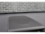 Volvo XC60 2.0 T6 Plug-in hybrid AWD Ultra Dark | Adaptive Cruise Control | Intellisafe Surround | 360 Camera | Elektr. verstelbare voorstoelen + geheugen | Stoelverwarming voor + achter | Verwarmd stuurwiel | Trekhaak | Lederen dashboard | Head-up display | Parkeersensoren voor + achter | Harman Kardon Audio | Elektr. bedienbaar schuif-\-kanteldak | Google services | Adaptieve LED koplampen |