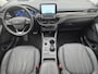 Ford Kuga 2.5 PHEV Plug-in Vignale Automaat / Fabrieksgarantie tot 04-2026 / Driver Assistance Pack / Technology Pack / Dealer Onderhouden / HUD / Apple Carplay Android Auto / Stuur-, Stoel en Achterbankverwarming / Adaptief CC / Voorruit verwarming / Elektrische achterklep /
