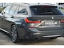 BMW 3-Serie Touring 318i High Executive | M pakket | Dravitgrau
